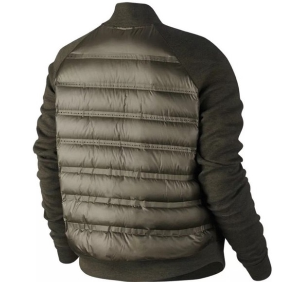 NIKE Aeroloft Tech Fleece Bomber Jacket - Picture 4 of 15